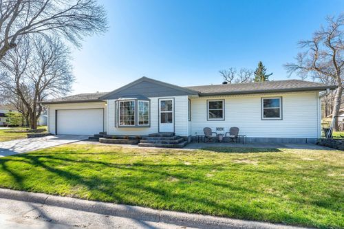 1034 Randolph Ave, Fergus Falls, MN, 56537-1654 | Card Image