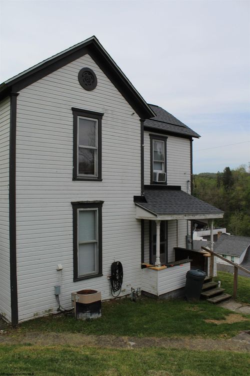 3418 Central St, Farmington, WV, 26571-2503 | Card Image