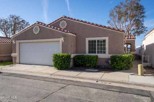 2432 W Valley, Rosamond, CA, 93560 | Card Image