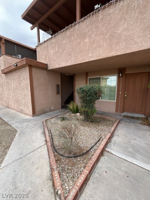 3-2753 Kline Cir, Las Vegas, NV, 89121-1041 | Card Image