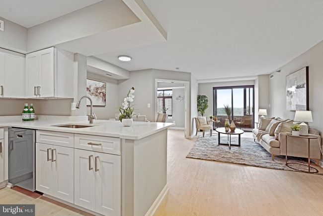 APT-811 - 2400 Clarendon Blvd, Condo with 2 bedrooms, 1 bathrooms and null parking in ARLINGTON VA | Image 6