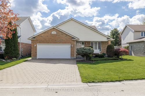 226 Andrea Cres, Belmont, ON, N0L1B0 | Card Image