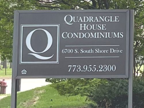 4g-6700 S South Shore Dr, Chicago, IL, 60649-1352 | Card Image