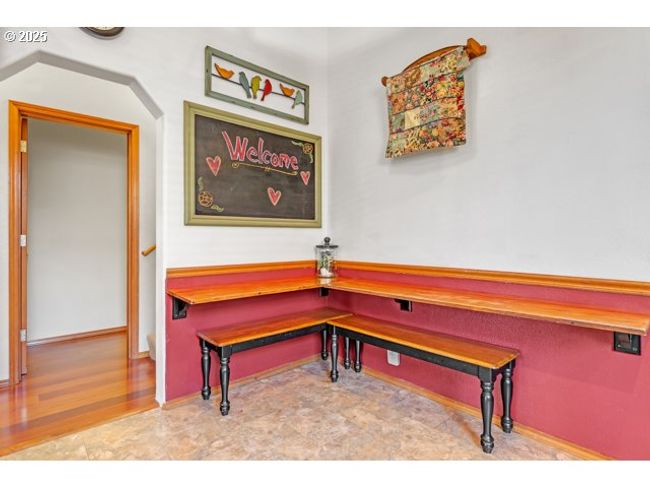 423 E Main St, House other with 5 bedrooms, 3 bathrooms and null parking in Carlton OR | Image 12