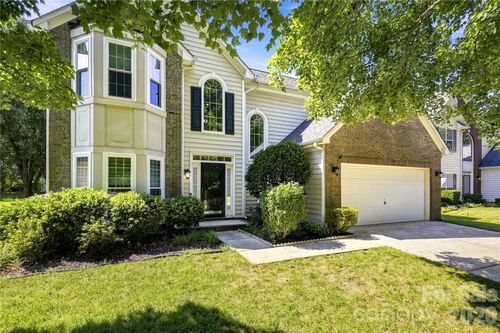 5477 Cambridge Bay Dr, Charlotte, NC, 28269-6116 | Card Image
