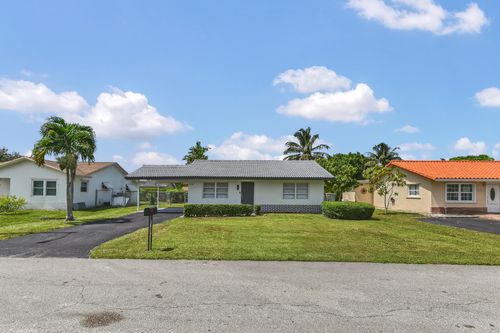 9705 Nw 70th Ct, Tamarac, FL, 33321-1905 | Card Image