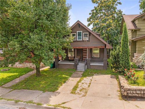 2105 W 43rd Ave, Kansas City, KS, 66103-3314 | Card Image