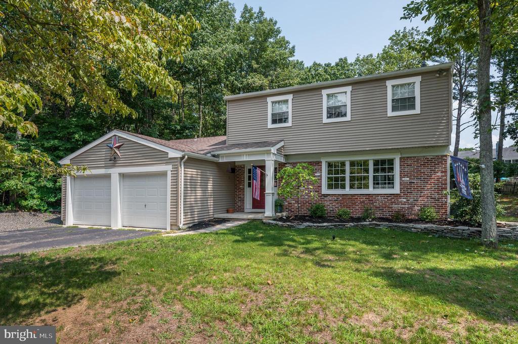 Bradford Way, Voorhees, NJ 08043