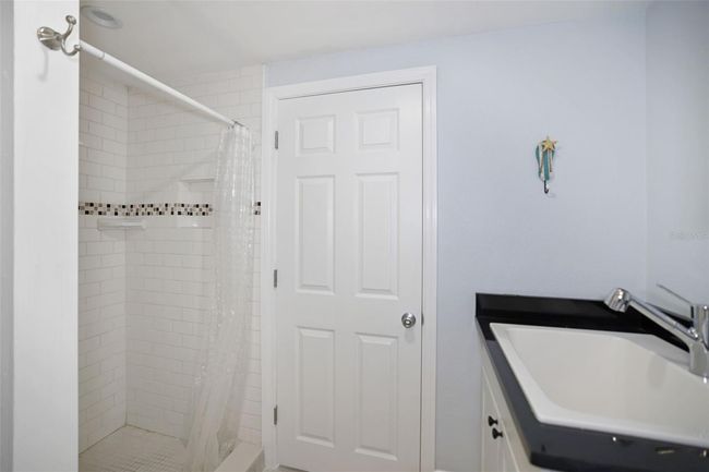 2383 Hanover Dr, Townhouse with 2 bedrooms, 3 bathrooms and null parking in DUNEDIN FL | Image 9