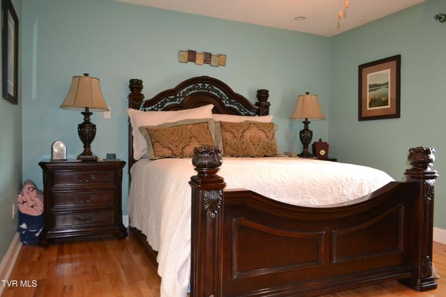 Primary Bedroom | Image 10