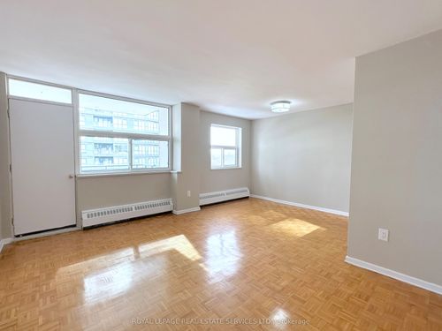 909-99 Howard St, Toronto, ON, M4X1K1 | Card Image