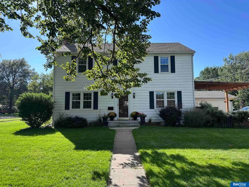 1207 8th St, Aurora, NE, 68818-1531 | Card Image