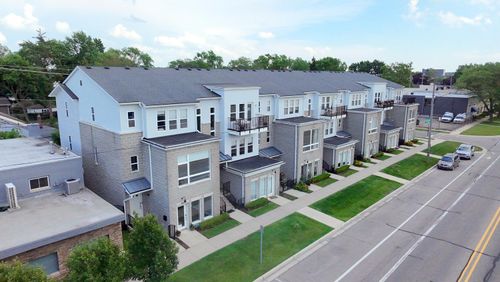 454 Hilton Rd, Ferndale, MI, 48220-2535 | Card Image