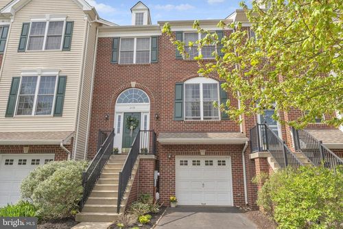 2470 N Whittmore St, FURLONG, PA, 18925-1512 | Card Image
