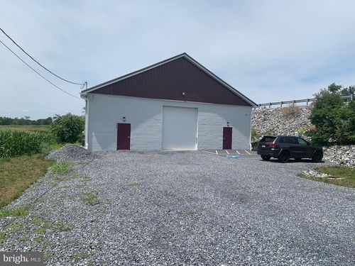 180 Petersburg Rd, CARLISLE, PA, 17013-3133 | Card Image