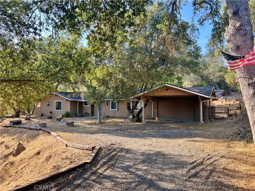 44293 Copper Creek Way, Coarsegold, CA, 93614-9206 | Card Image