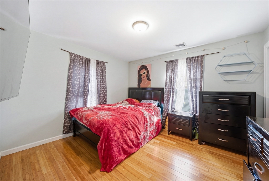 Residential Income in Lynn 4