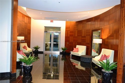 apt-1605-3000 Coral Way, Miami, FL, 33145-3241 | Card Image