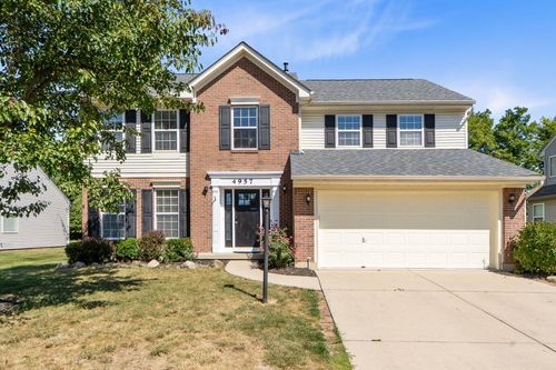 4957 Country Park Dr, Tipp City, OH, 45371-8106 | Card Image