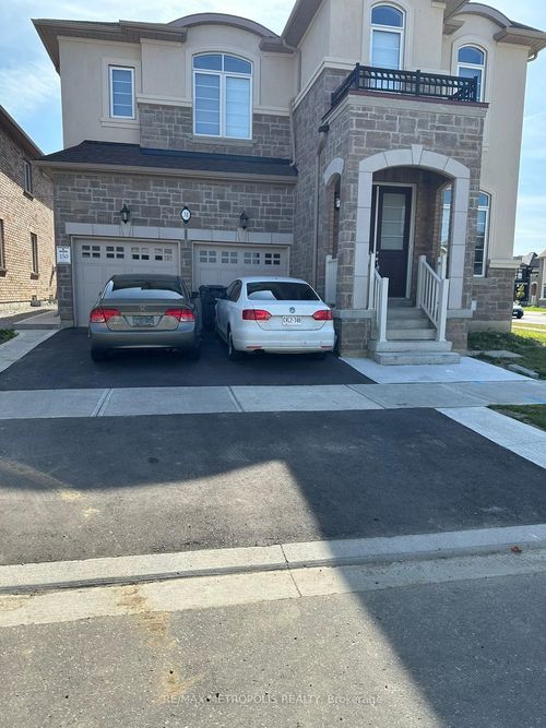 bsmt-31 Elverton Cres, Brampton, ON, L7A4Z4 | Card Image