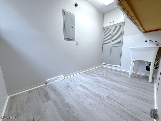 953 Hampton Ridge Dr, Condo with 2 bedrooms, 2 bathrooms and null parking in Akron OH | Image 32