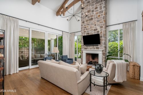 3714 E Sells Drive, Phoenix, AZ, 85018 | Card Image