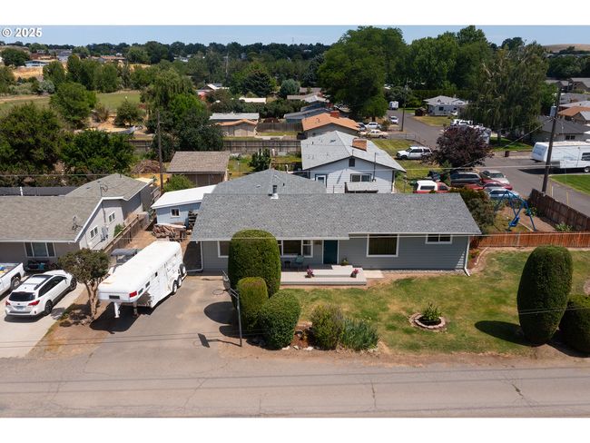 814 Sw 44 Th St, House other with 5 bedrooms, 2 bathrooms and null parking in Pendleton OR | Image 34