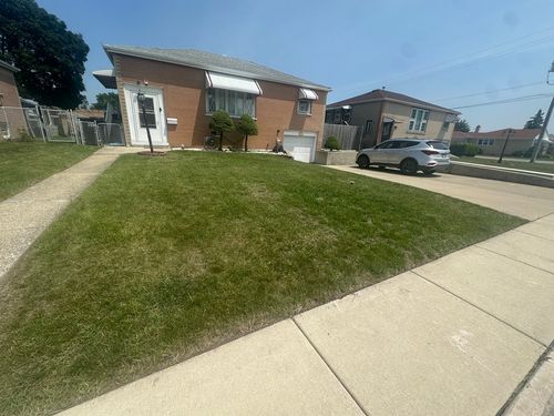 4633 Rose St, Schiller Park, IL, 60176-1633 | Card Image