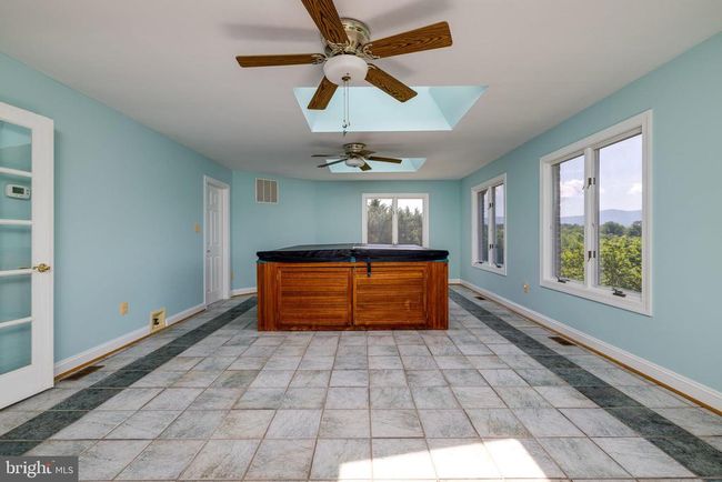 360 Lazy River East Rd, House other with 4 bedrooms, 5 bathrooms and null parking in Luray VA | Image 38