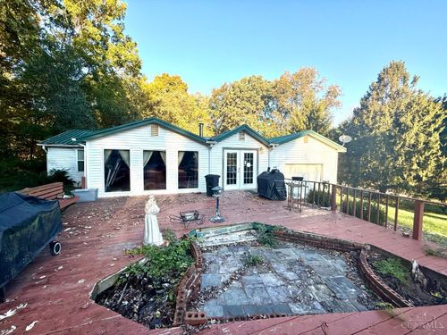 1249 Greenbrier Rd, Hillsboro, OH, 45133-6613 | Card Image