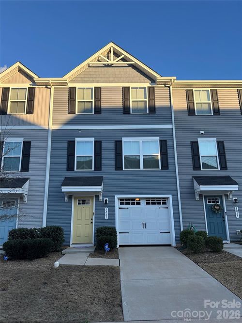 3021 Fiddlewood St, Charlotte, NC, 28214-3031 | Card Image