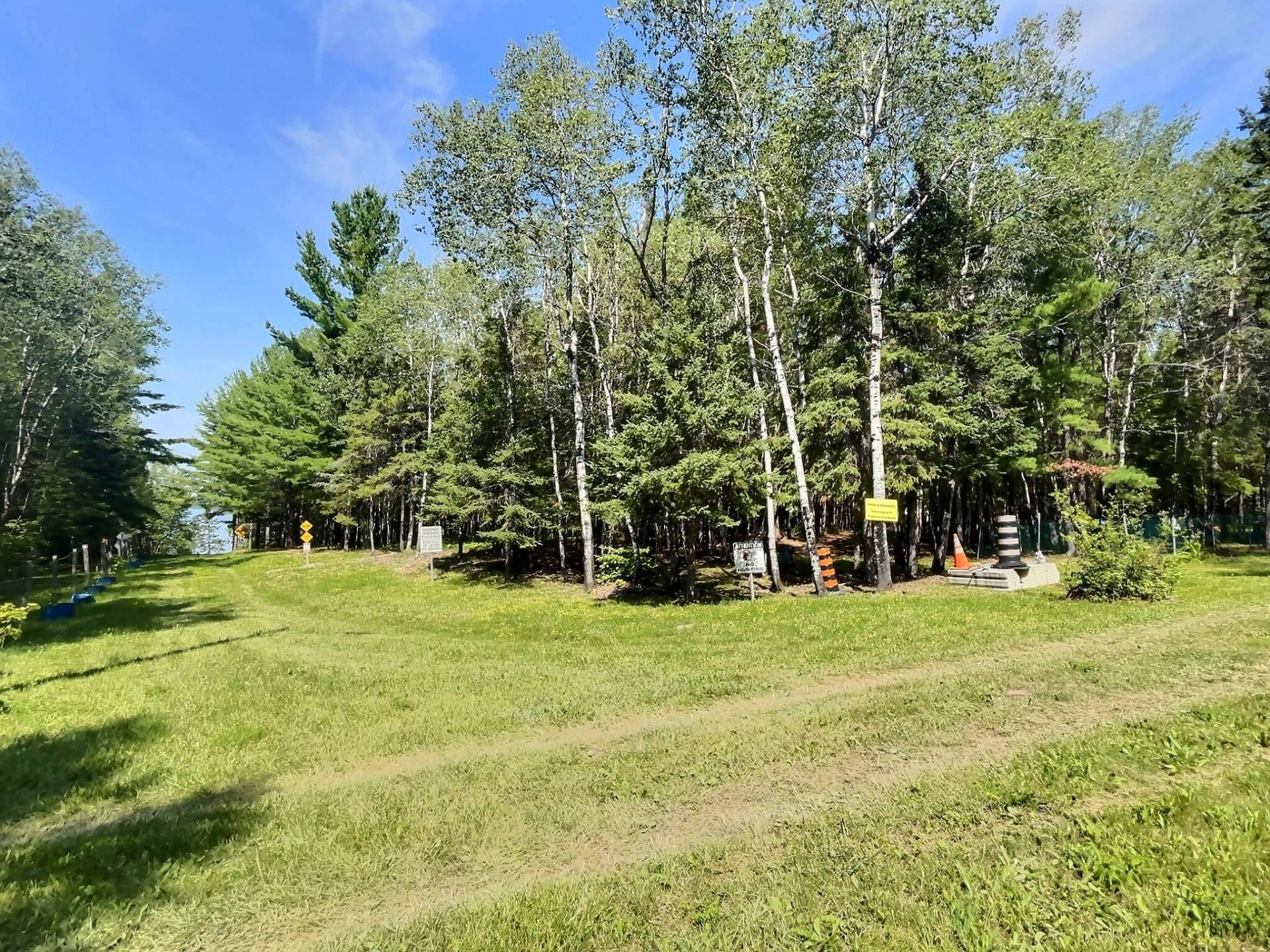 Land in Saint-Bruno-de-Guigues 4