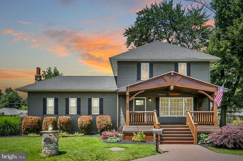 127 Spruce St, MIDDLETOWN, PA, 17057-1855 | Card Image
