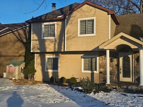 38044 Mallast St, Harrison Township, MI, 48045-2719 | Card Image