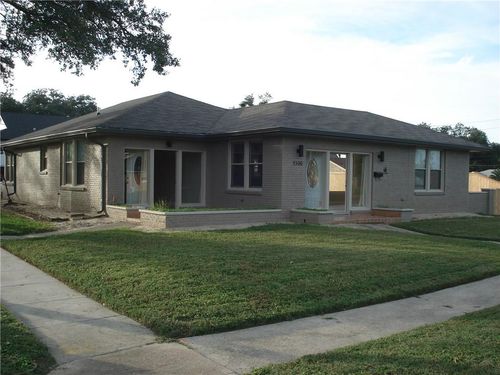 5300 Paris Ave, New Orleans, LA, 70122-2602 | Card Image