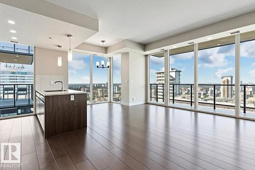 3301-10180 103 St Nw, Edmonton, AB, T5J0L1 | Card Image