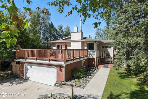 7317 Hennings Way, Anchorage, AK, 99504-4616 | Card Image