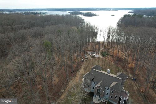 12029 Sycamore Shoals Dr, BUMPASS, VA, 23024-8908 | Card Image