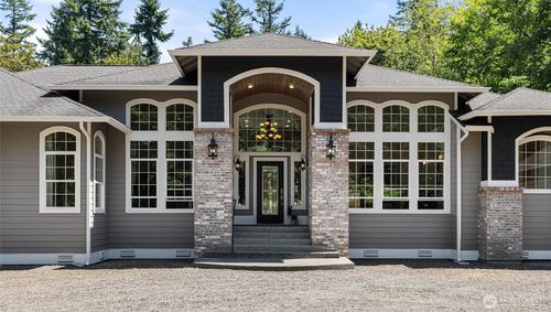 14725 70th Ave Nw, Stanwood, WA, 98292-5624 | Card Image