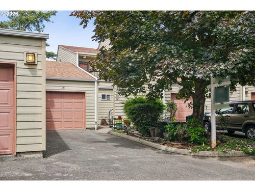 18-331 Se 146th Ave, Portland, OR, 97233-2127 | Card Image