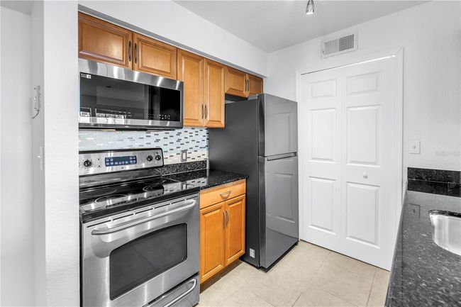 APT-101 - 3305 Haviland Ct, Condo with 1 bedrooms, 1 bathrooms and null parking in PALM HARBOR FL | Image 7
