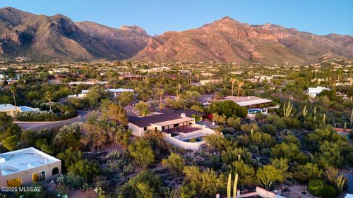 1502 E Indian Wells Rd, Tucson, AZ, 85718-1182 | Card Image
