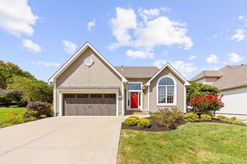5124 W 159th Ter, Overland Park, KS, 66085-8956 | Card Image