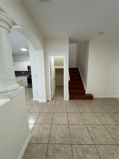 1403 Se 27th Ct, Homestead, FL, 33035-2577 | Card Image