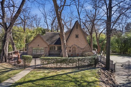 3155 Rockford Dr, Tulsa, OK, 74105-2128 | Card Image