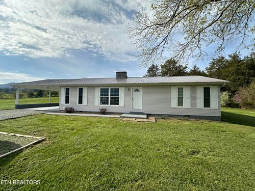 368 Claiborne Ave, Cumberland Gap, TN, 37724-4161 | Card Image