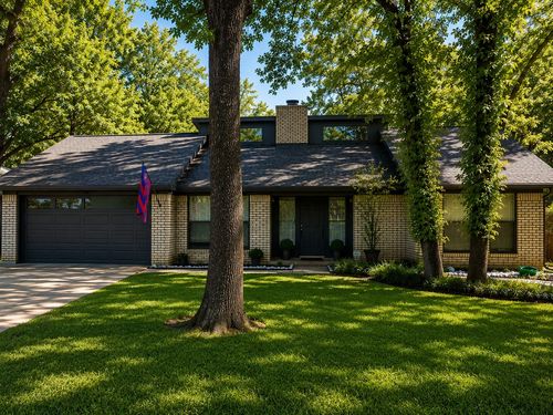 2858 Cresthaven Dr, Grapevine, TX, 76051-6001 | Card Image