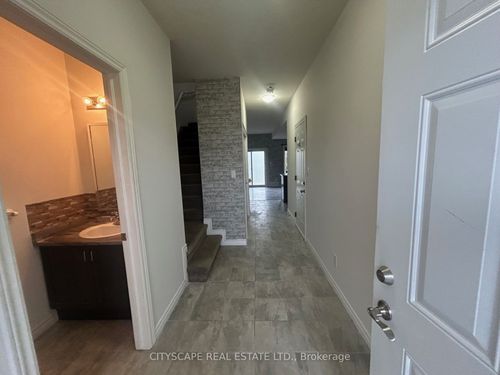 10-10 Dufferin St, Norwich, ON, N0J1P0 | Card Image
