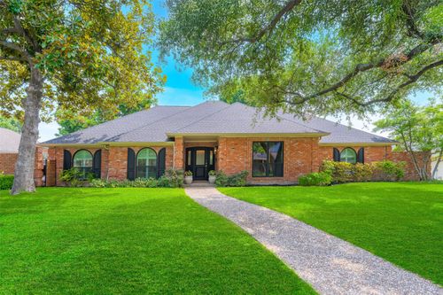6606 Regalbluff Dr, Dallas, TX, 75248-5432 | Card Image