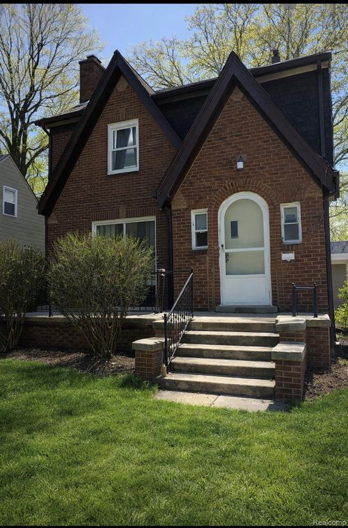 5935 Yorkshire Rd, Detroit, MI, 48224-2040 | Card Image
